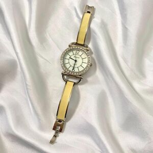 Geneva Platinum Early 2000's Enamel Dainty Gold Wrist Watch